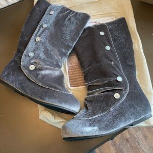 Joyfolie brynn velour gray boots Toddler 8